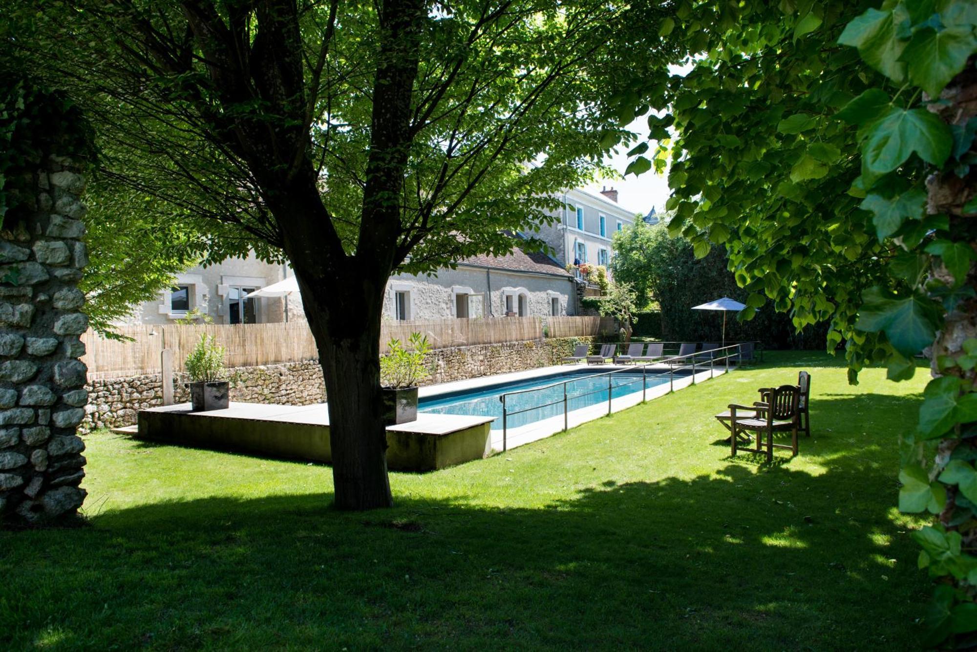 Hotel L'écu de Bretagne à Beaugency Extérieur photo